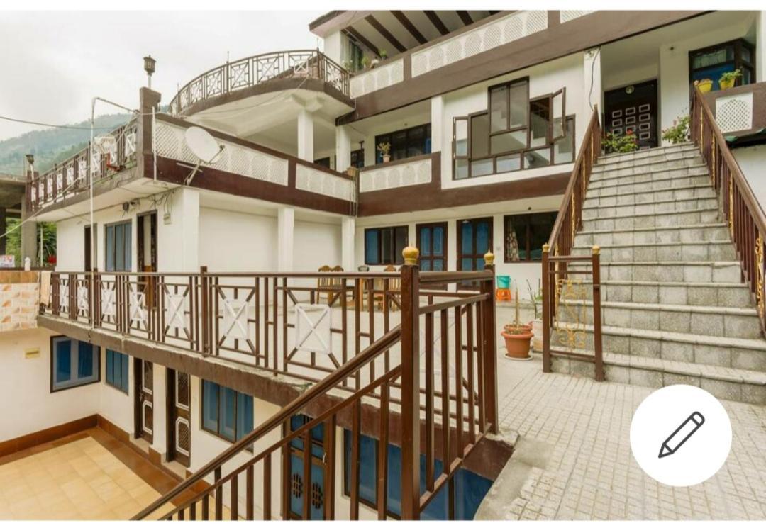 Tirthan Crest Homestay Banjār 외부 사진