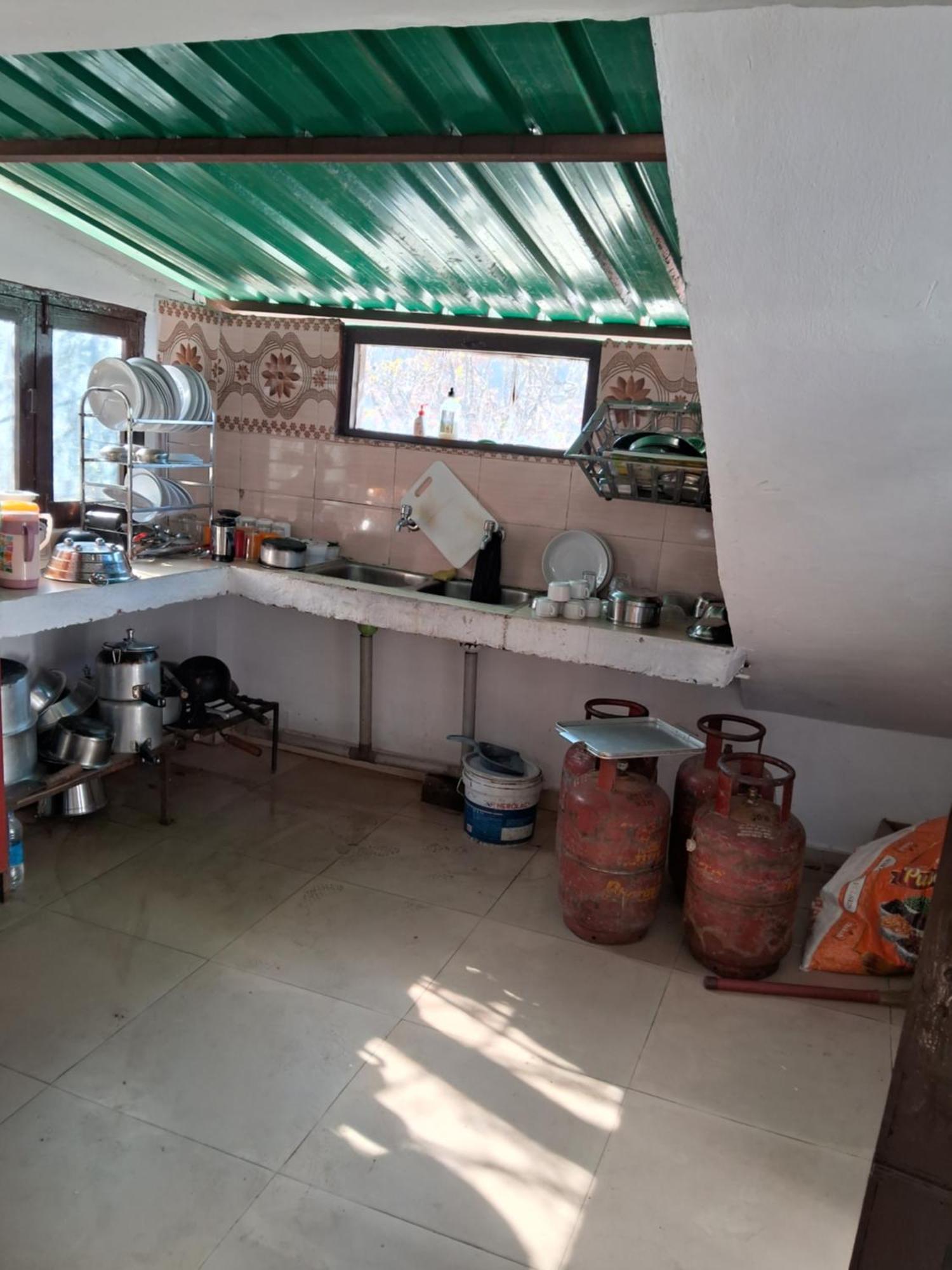 Tirthan Crest Homestay Banjār 외부 사진